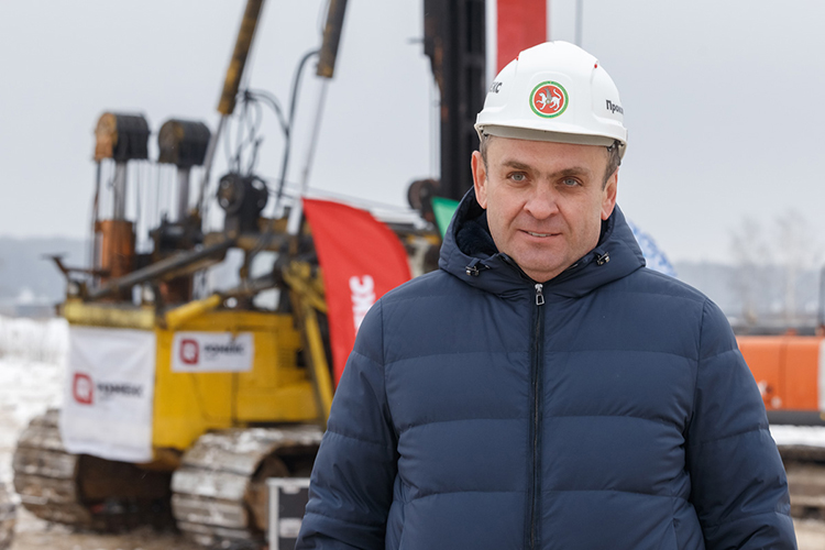 Прокопенко подчеркнул, что компания рассматривает два новых проекта в Татарстане. Локации и потенциальных арендаторов пока не говорят, но Прокопенко намекнул: наиболее активными игроками рынка остаются X5 Riteil Group, Wildberries, Ozon