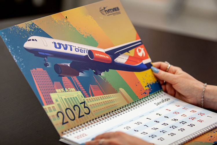 Ту-214 в цветах ЮВТ на календаре-2023 Казанского авиазавода