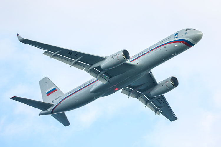 Один из Ту-214 специального летного отряда