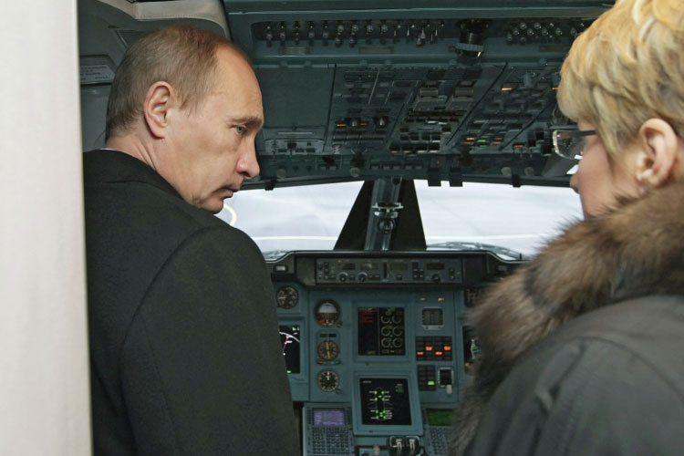 Владимир Путин в кабине Ту-214