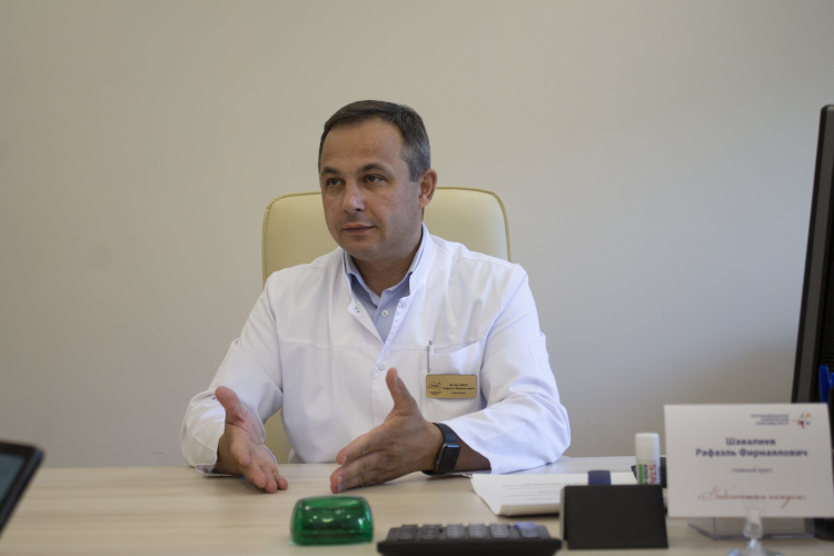 Рафаэль Шавалиев: «Создал службу трансплантации в республике. Много вложил в систему организации органного донорства в Татарстане. Хорошо знает систему здравоохранения»