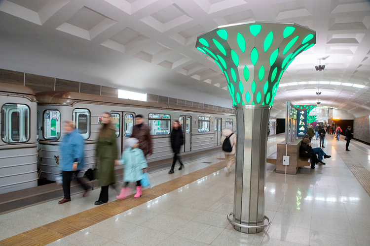 В прошлом году на станциях метрополитена стало гораздо светлее, что с удовлетворением отмечали казанцы, увеличена освещенность и в кассовых залах