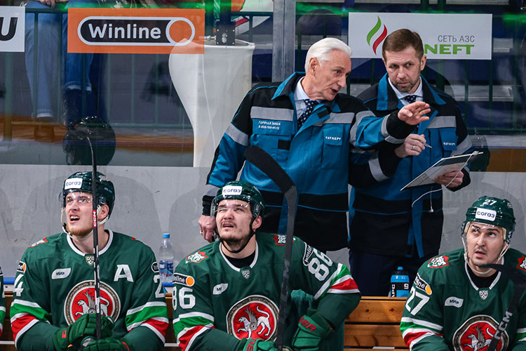 Несмотря на победу, Билялетдинов заявил, что у тренерского штаба еще много вопросов, которые нужно решать. «Соперник обнажил наши проблемы», — заявил главный тренер «Ак Барса»