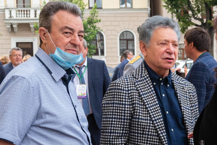 Григорий Первин (слева) и Рауфаль Мухаметзянов
