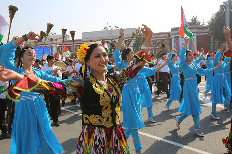 В Таджикистане проживает более 15 тыс. татар
