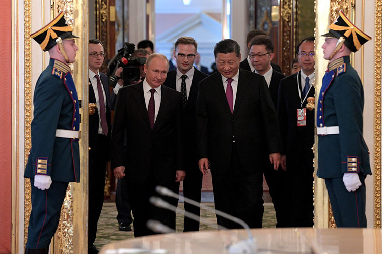 Полковник ГРУ в отставке, известный китаевед Андрей Девятов находит судьбоносный смысл в ожидающемся визите Председателя Си в Москву