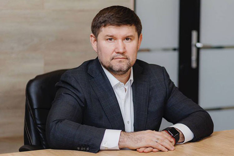 Как стало известно «БИЗНЕС Online», бывший зам покойного Ирека Миннахметова в «Татспиртпроме» Ришат Шайхулов (на фото), в прошлом году купивший алкодистрибьютера ТД «Россич», запускает бренд Wiedeman