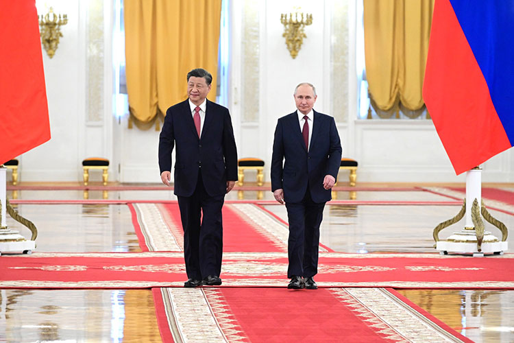 В соглашениях фиксируется, во-первых, резкий рост оборота между Россией и Китаем. Во-вторых, стремление еще больше форсировать этот рост