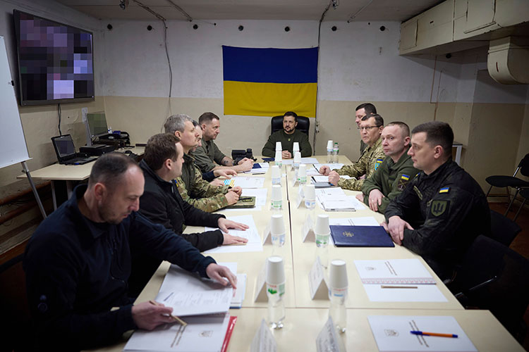 «Сейчас ситуация для Киева складывается таким образом, что не наступать украинская армия весной 2023 года просто не может»