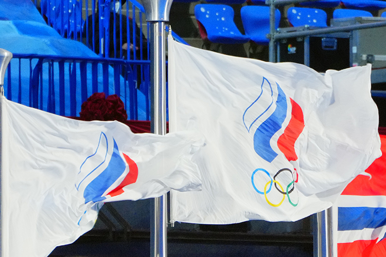 Российские спортсмены могут быть допущены до международных соревнований только в качестве нейтральных — без флага, гимна и других опознавательных знаков