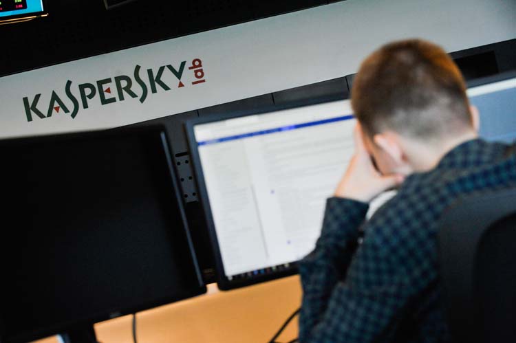 Для комплексной защиты промышленной информационной инфраструктуры «Риэль Инжиниринг» использует Kaspersky Industrial CyberSecurity (KICS) — специализированное решение, разработанной «Лабораторией Касперского»