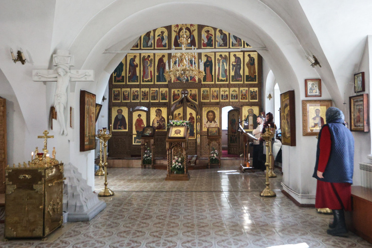 Построенная в 1734 году церковь представляет собой образец православного барокко