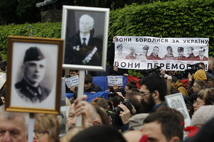 «Они предали свою тысячелетнюю историю, своих предков, которые уже давно лежат в могилах»