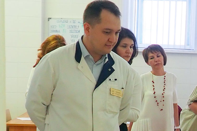 Как стало известно нашему корреспонденту, в числе кандидатов называют замглавного врача РКБ по поликлинической работе Айдара Багаутдинова