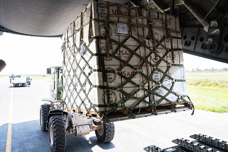 Госсекретарь США Энтони Блинкен санкционировал очередной пакет военной помощи стоимостью в $300 млн, сообщает сайт Госдепартамента