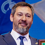 Олег Коробченко — вице-премьер правительства Татарстана — министр промышленности и торговли Татарстана: