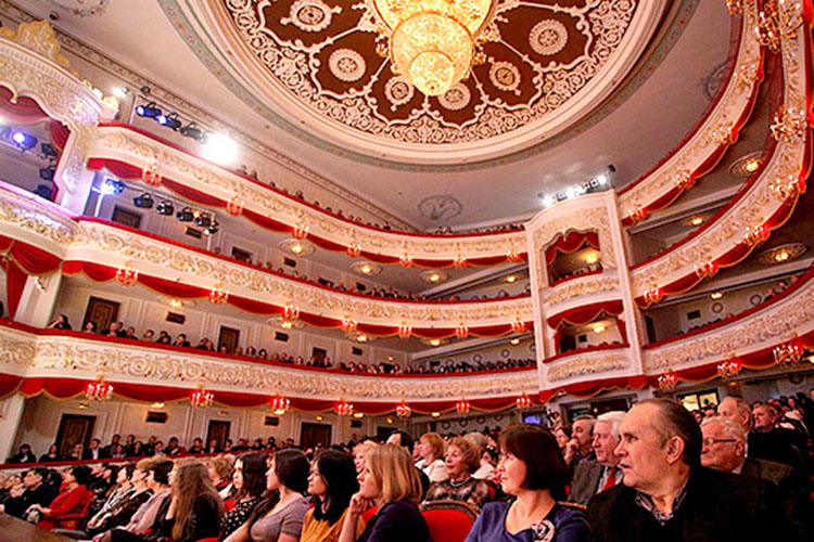 В одном Казань точно переплюнула Йошкар-Олу, там точно не готовы платить за билет в партер на балет по 3,5 — 4 тыс. рублей