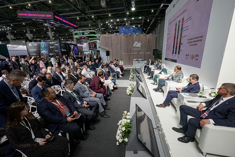 IT-технологии стали одной из ведущих тем международного саммита «Россия — исламский мир» KazanForum 2023. Но речь шла не просто о «цифре» ради «цифры», технологии сегодня — условие независимости России
