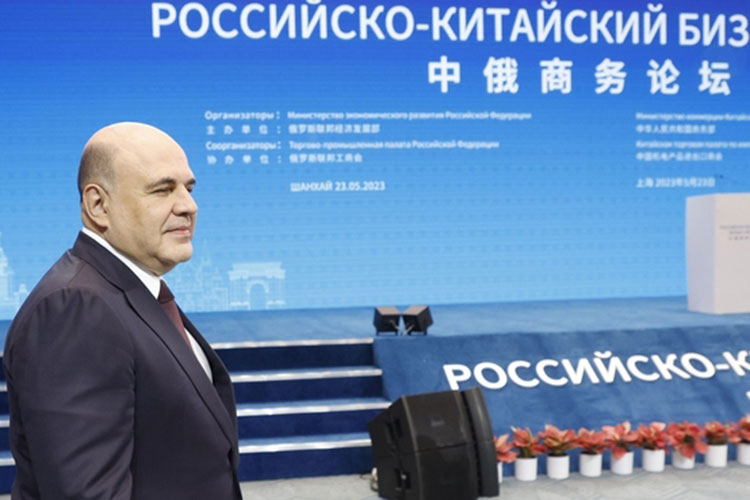 В Китай накануне отправилась внушительная российская делегация во главе с премьер-министром РФ Михаилом Мишустиным