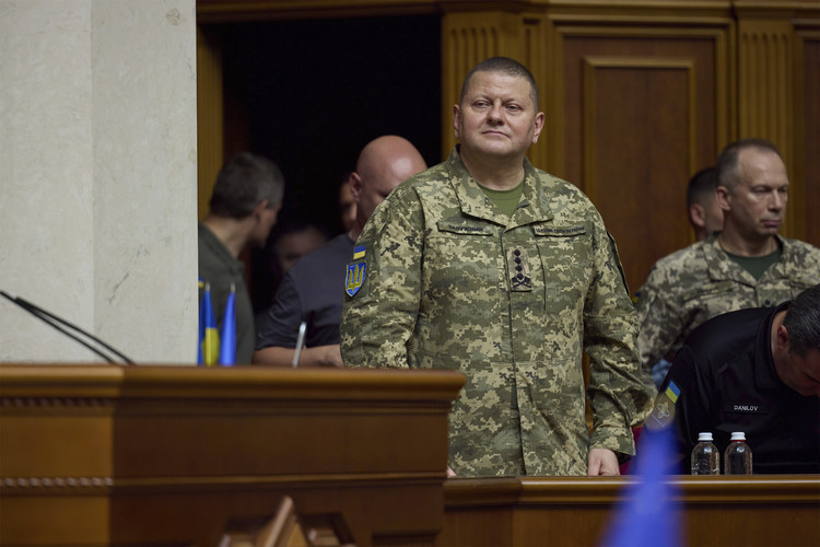 В начале мая стало известно о том, что главнокомандующий Вооруженными силами Украины Валерий Залужный получил серьезные ранения