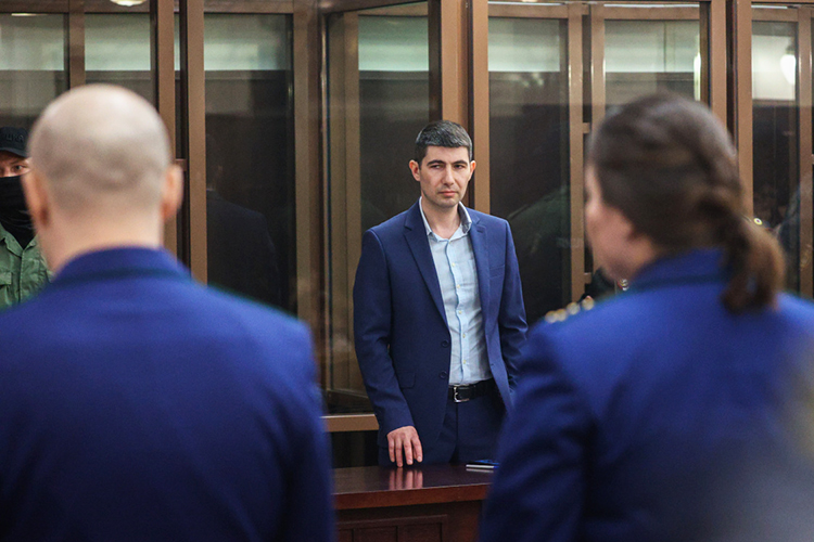 Как стало известно «БИЗНЕС Online», адвокат Ильназа Галявиева, получившего пожизненный срок, Руслан Нуриахметов подал два заявления в Верховный суд об оплате