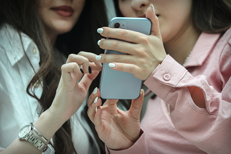 «То, что iPhone – это телефон-предатель, было известно давным-давно»