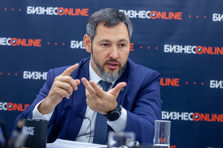 Олег Коробченко: «У нас в республике созданы условия для развития бизнеса, иначе мы не имели бы сегодня рост промпроизводства по итогам года на 6 процентов»