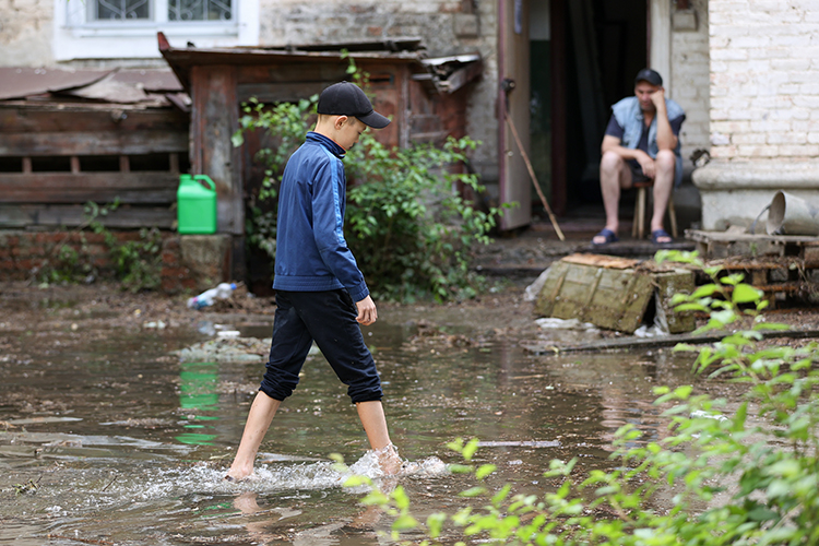 Как отмечает Reuters, последствия катастрофы десятилетиями будут ощущаться на юге Украины