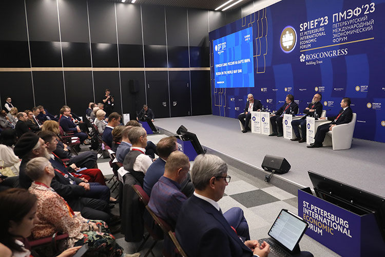 «Горизонт-2040: Россия на карте мира» — такое название получила одна из самых интригующих дискуссий завершившегося накануне Петербургского международного экономического форума