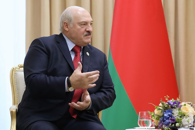 «Я думаю, что новая ЧВК может базироваться в Белоруссии, возможно, Лукашенко тоже поучаствует в том, чтобы сделать азиатско-африканскую ЧВК — суперкорпорацию для всего мира»
