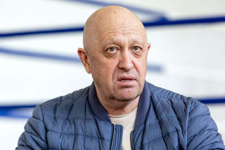 «Стопроцентный шанс всем к утру с позором умереть предателями»