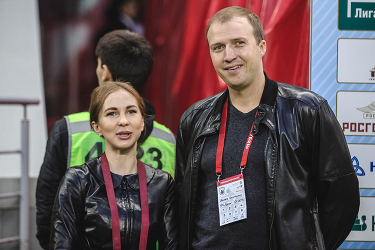 По словам Сафонова его преемником станет Константин Дзюба, который с 2018 года работает в «Рубине» исполнительным директором