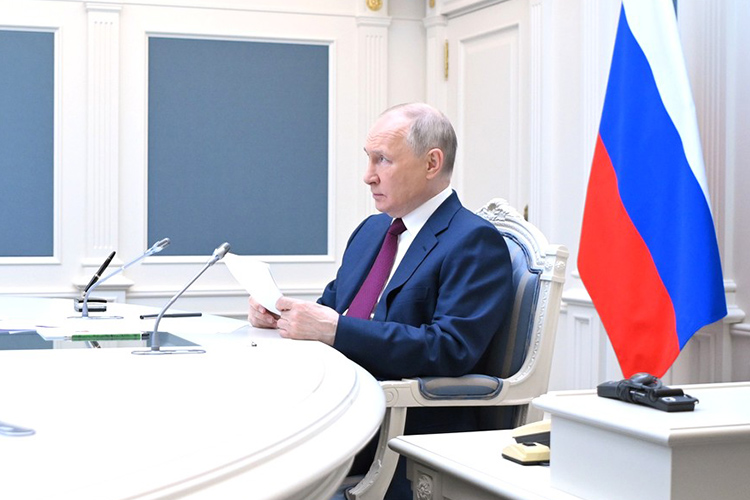Владимир Путин на заседании ШОС заявил, что российский народ единым фронтом выступил против попытки вооруженного мятежа