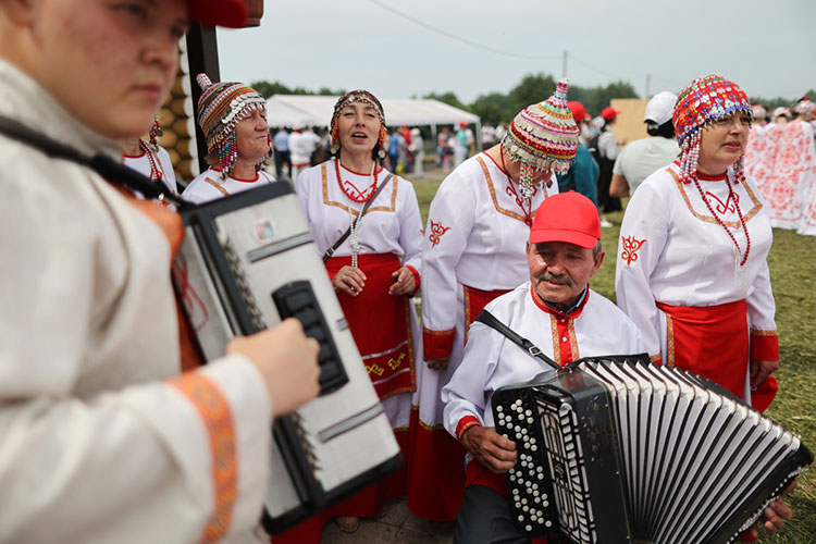 «Носителей чувашского языка, условно говоря, носителей чувашской идентичности и людей, принадлежащих к чувашской нации, меньше не стало»