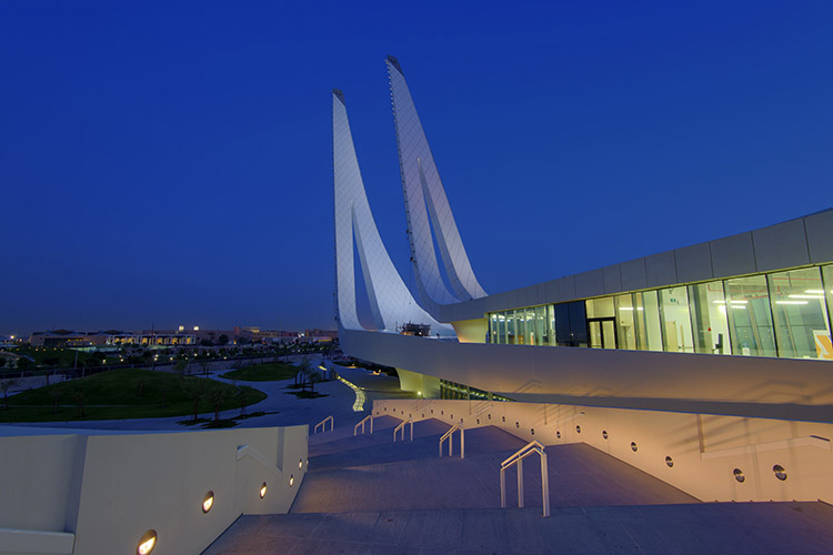 Храм с факультетом исламоведения в Дохе построили по проекту британо-испанского архитектурного бюро Mangera Yvars Architects в 2015 году
