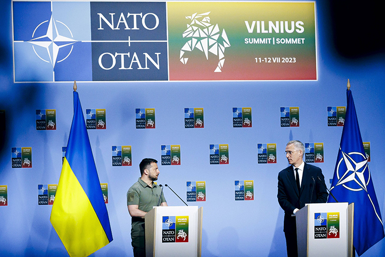 11-12 июля в Вильнюсе прошел саммит НАТО, в котором приняли участие лидеры всех стран, состоящих в североатлантическом альянсе. Это, пожалуй, стало самым важным политическим событием уходящей недели