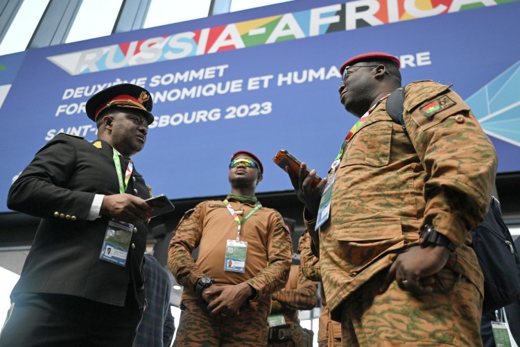 Представители стран Африки начали приезжать в Санкт-Петербург еще накануне