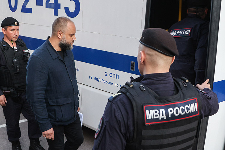 «Есть гигантский массив, пятая колонна, которая ярко выражена, но ее не трогают»