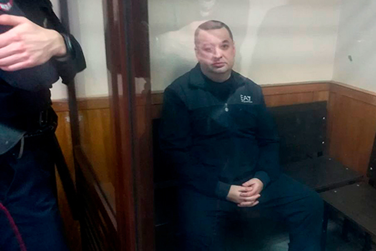 В 2019 году задержали бывшего руководителя казанского офиса банка «Открытие» Олега Поляха, которому вменили хищение из банка 220 млн рублей