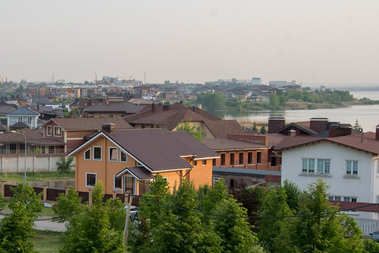 В Закамье набирает популярность загородная недвижимость. По данным Татарстанстата, за полгода в Челнах рынок вырос на 10%. В оборот ввели 187,3 тыс. кв.м жилья