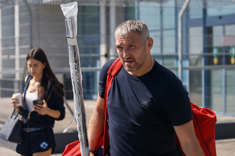 Овечкин в Казани: не устоял перед бялешом и стал крестным дочки легенды «Ак Барса»