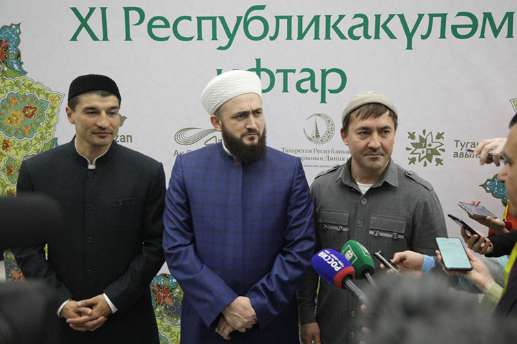 Также в нашем топ-50 главные организаторы республиканского ифтара — Радик Миннахметов (слева) и Радик Абдрахманов (справа)