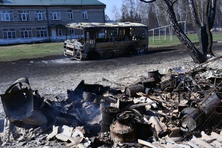 Отметим работу по восстановлению татарского села Юлдус в Курганской области, которое очень сильно пострадало от лесных пожаров