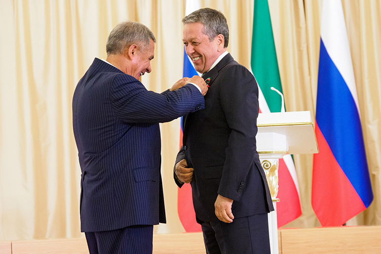 Наиль Маганов получил медаль ордена «За заслуги перед Республикой Татарстан»
