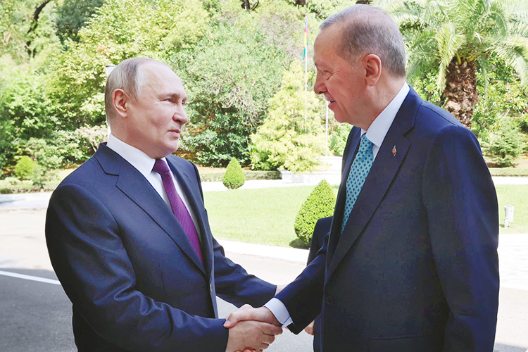 Три часа накануне длились переговоры в Сочи между Владимиром Путиным и Реджепом Эрдоганом
