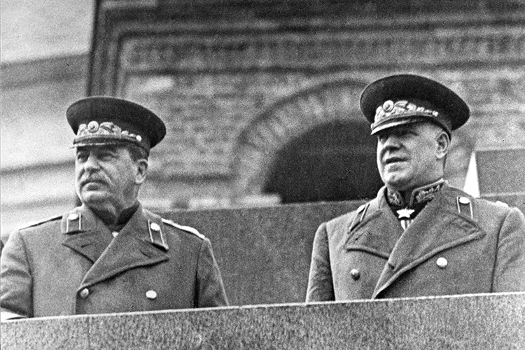 Иосиф Сталин и Георгий Жуков