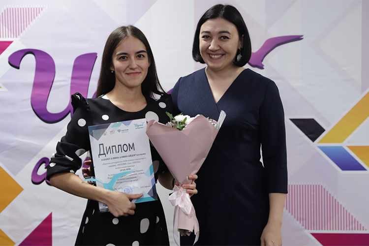 Альбина Хабибуллина, молодая писательница из Актанышского района, в последние годы буквально собирает литературные награды в республике