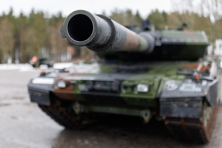 «Известны случаи, когда украинские танкисты специально ломали Leopard, выводили в неисправность, чтобы не выходить на линию фронта, потому что знали, что именно за ними будет охота»