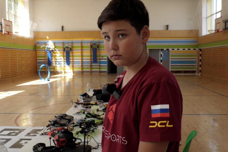 14-летний Булат Нургалиев — самый известный дрон-гонщик в Татарстане