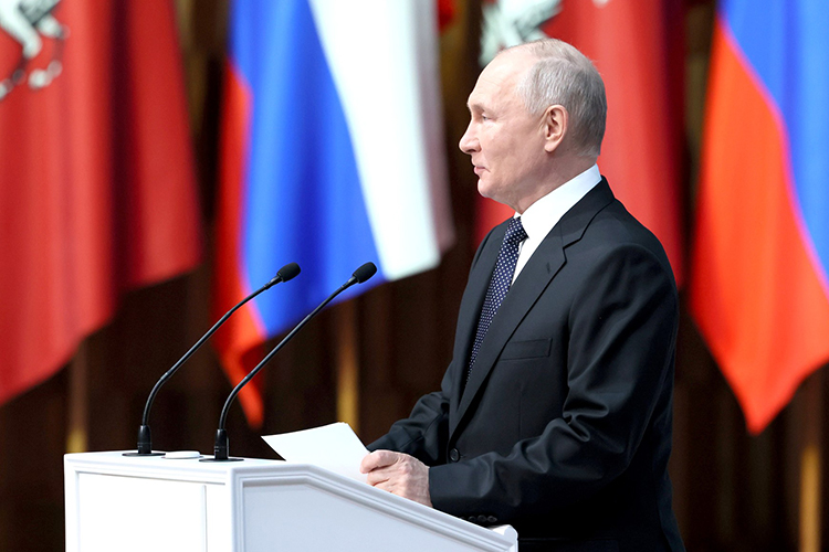 Путин в своей речи неоднократно подчеркнул, что на Собянине ответственность не только за Москву, но и за другие регионы